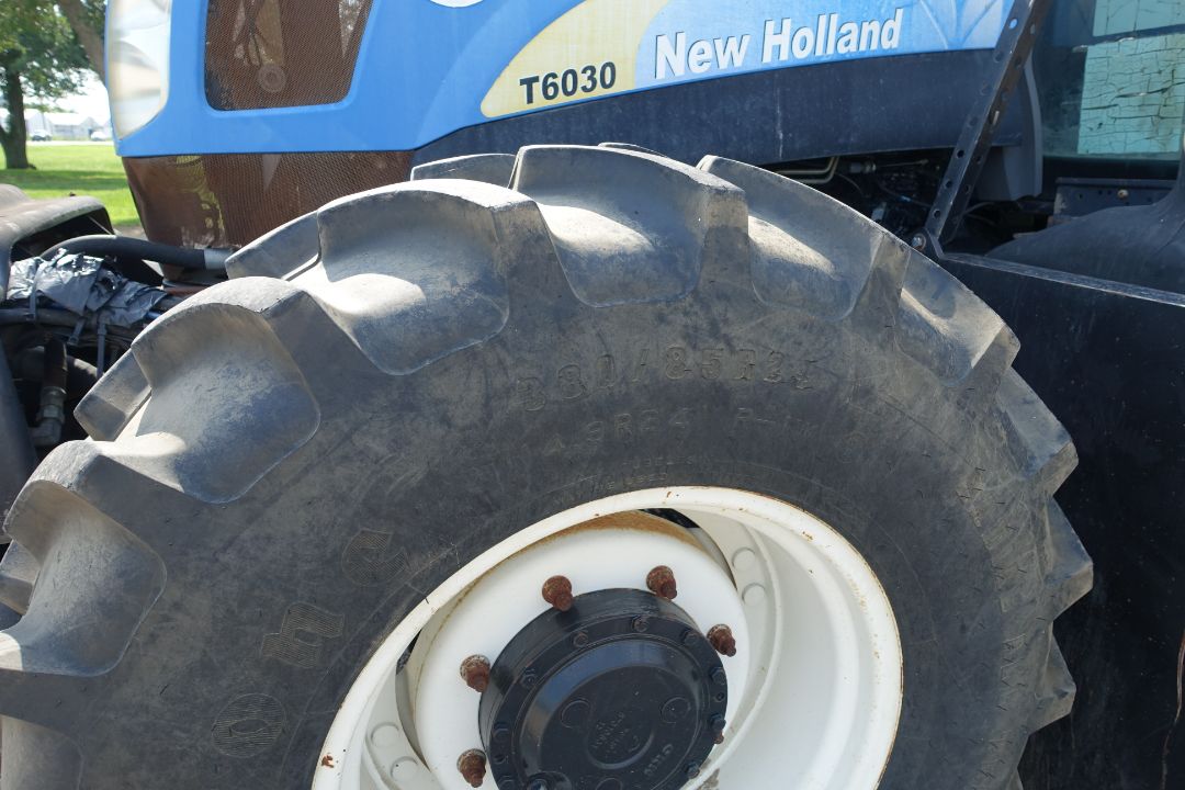 2010 NEW HOLLAND T6030 - Image 12